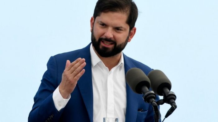 Presidente Boric instruyó a convocar el COGRID debido a los incendios forestales en Valparaíso