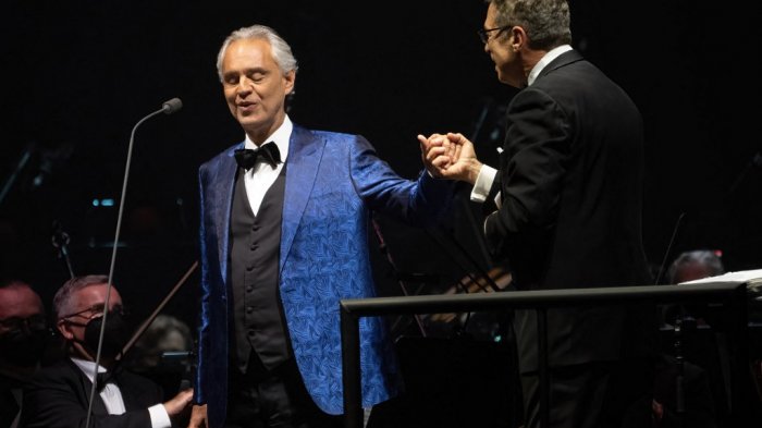 La enfermedad que provocó la ceguera de Andrea Bocelli