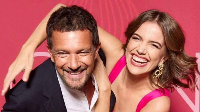 ¡Tremenda! Millaray Viera reveló que renovó contrato con Antonio Banderas tras exitosa campaña global