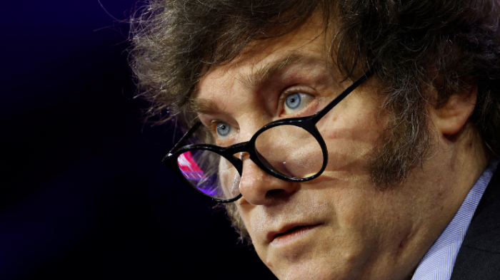 Milei prohibió uso de lenguaje inclusivo y perspectiva de género en sector público de Argentina