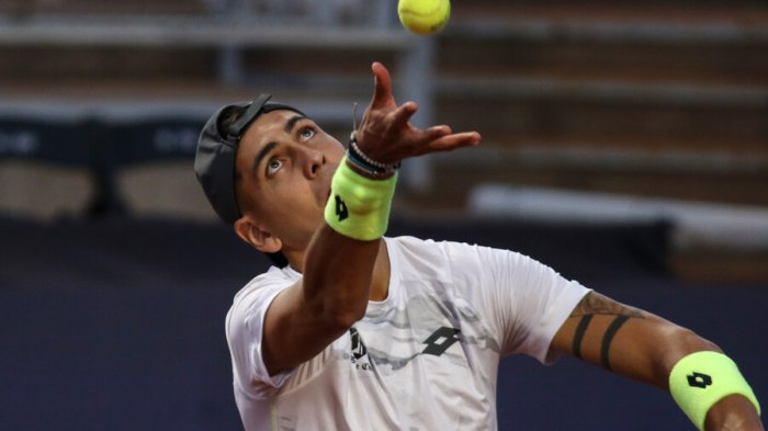 Duelo de chilenos: Tabilo se impuso a Barrios y clasificó a siguiente ronda del Chile Open 2024