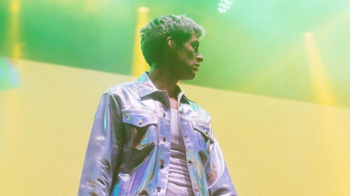 Omar Apollo: ¿Quién es y cuándo se presentará en el Lollapalooza Chile 2024?