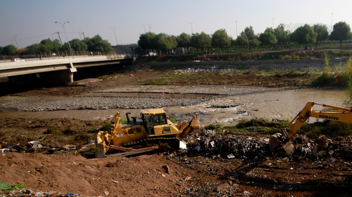 Quinta Normal: Reportan hallazgo de cadáver en Río Mapocho frente al Parque de la Familia
