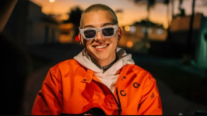 Bajas en el Line Up: Sky Rompiendo no se presentará en Lollapalooza Chile 2024