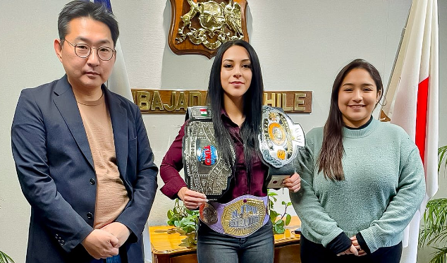 Cancillería blindó a criticada cónsul en Japón por vestimenta: 