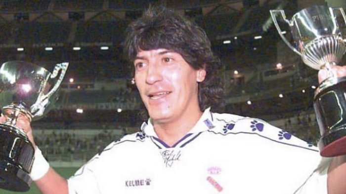 No lo olvidan: Iván Zamorano tuvo sorpresiva aparición en portada de prestigioso diario