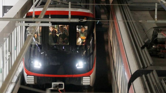 Metro de Santiago restablece servicio de trenes en L6 tras falla técnica