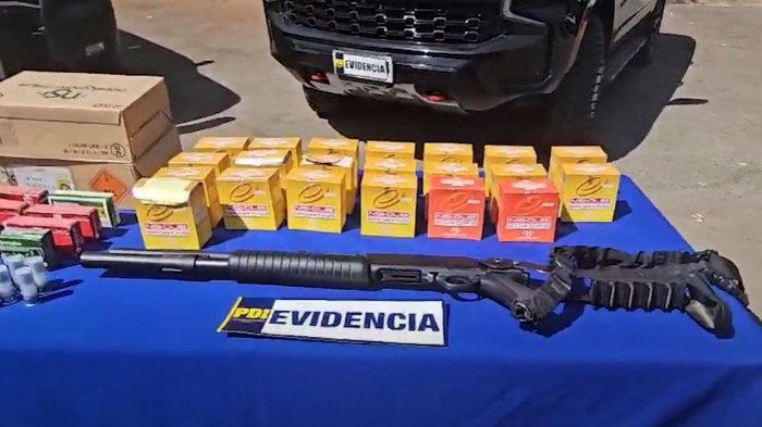 Pillados por videoclip de música urbana: PDI incautó armas de 