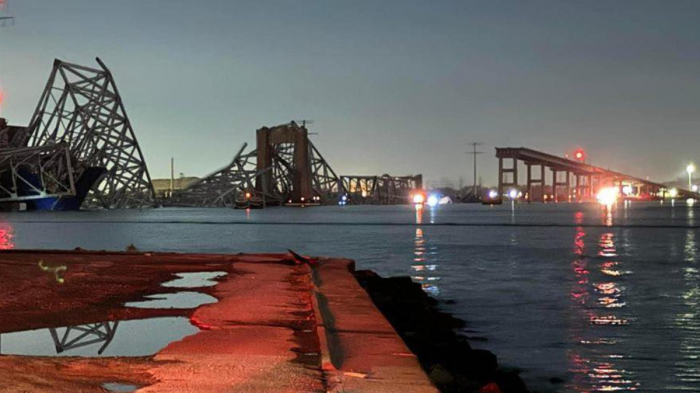 El video del momento en que puente de Baltimore colapsó: Hay 20 desaparecidos