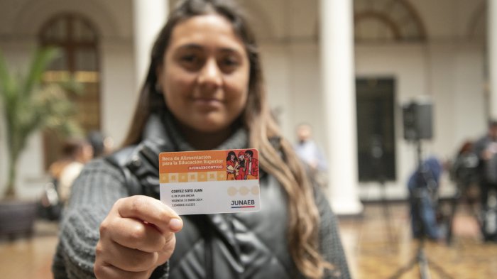 Beca Junaeb: Revisa el monto al que aumentó la BAES y sus nuevos beneficios