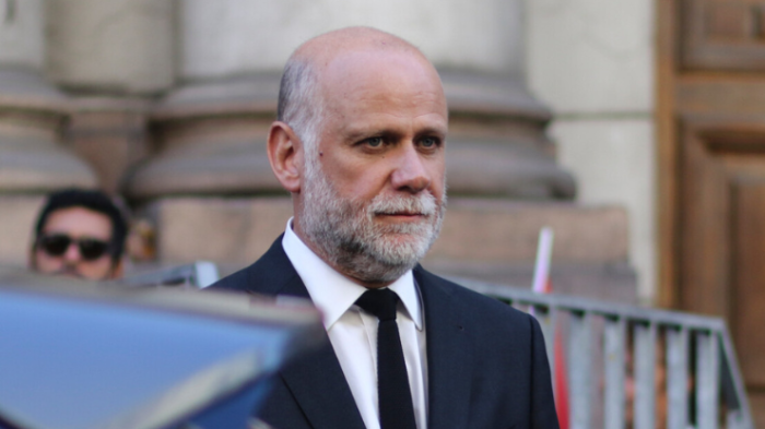 Ministro Elizalde respondió a denuncia por cohecho en su contra: 