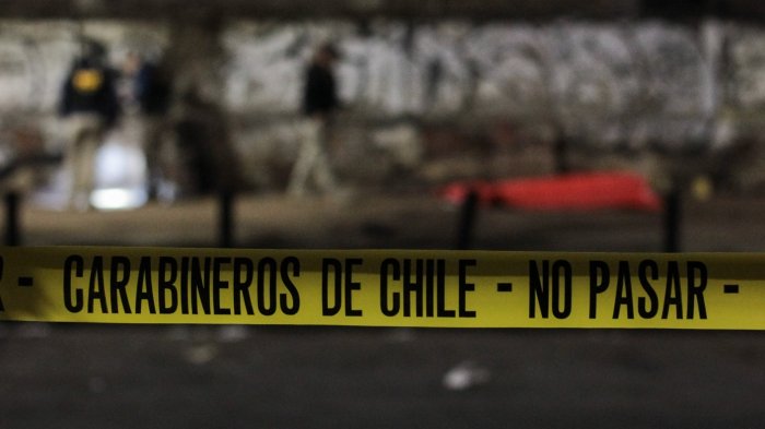 Investigan femicidio y posterior suicidio: Carabineros encontró dos cuerpos en cerro de Valparaíso