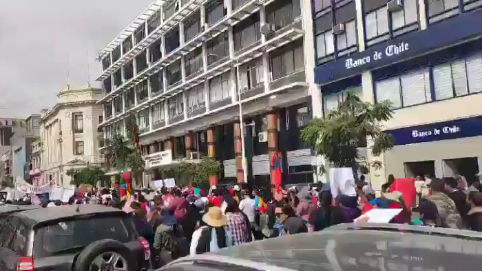 Pobladores realizaron masiva marcha en Antofagasta para regularizar terrenos