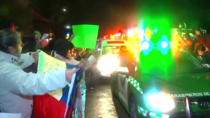 Así fue la multitudinaria despedida a funcionarios de carabineros asesinados en Cañete