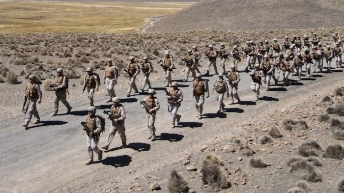 Dos están grave: Ejército informa de cuadro infeccioso que afecta a 45 conscriptos en Putre