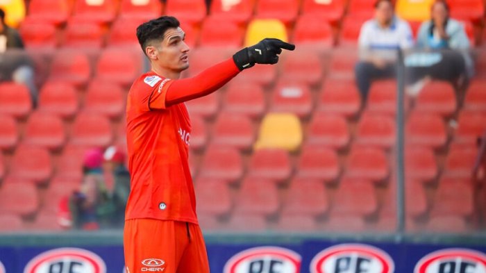 Hinchas de la UC estallan tras saludo del club a Matías Dituro: “Abandonó el barco”