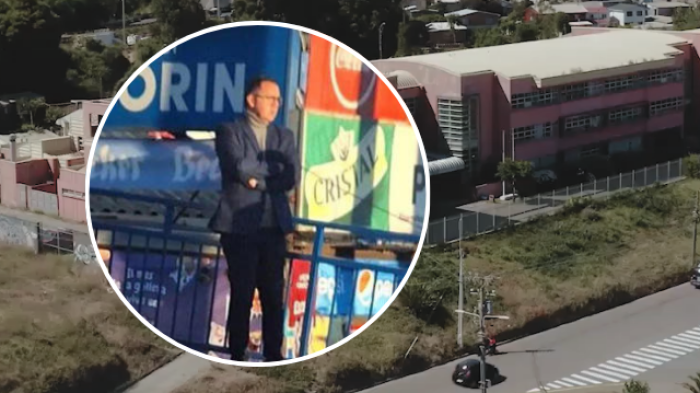 “Era cosa de creer”: La sensible historia detrás del director que espera a sus alumnos en paradero