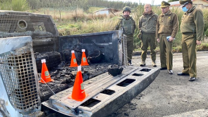 Bombero relató cómo encontró a carabineros asesinados en Cañete: “Unos bultos que emanaban mucho humo”