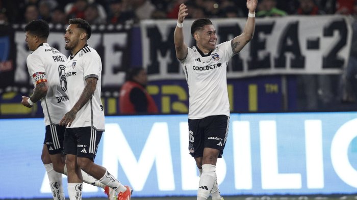 Un efectivo Colo Colo se impuso ante Palestino y logró escalar en la tabla