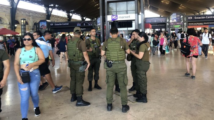 Riña entre ambulantes dejó una persona baleada en Estación Central: Herido estaría en riesgo vital