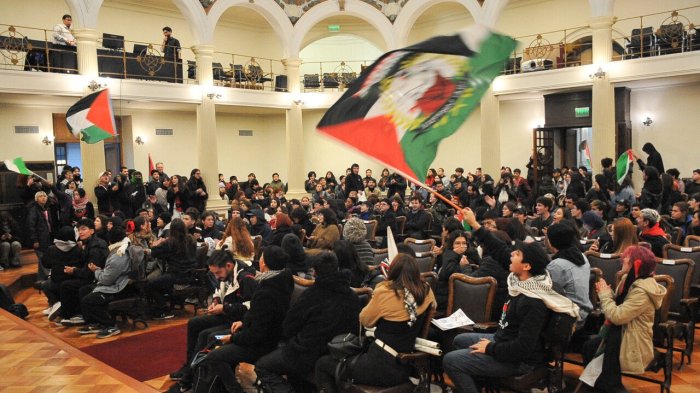 Facultad de Filosofía de la U. de Chile puso fin a convenio con Universidad Hebrea de Jerusalén