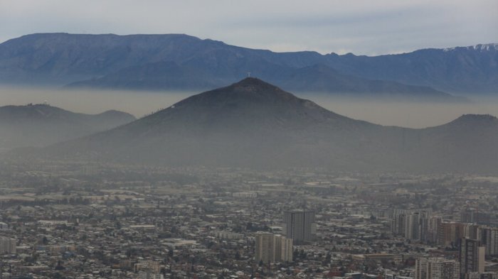 Restricción vehicular para este martes en la RM: Revisa las patentes que no podrán circular