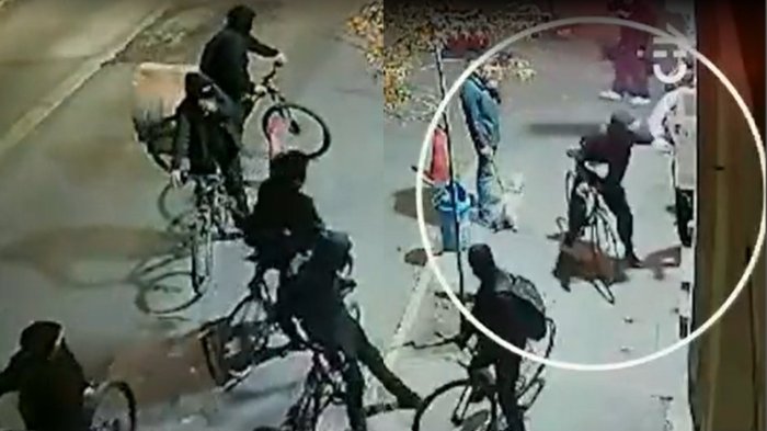 Reconocido tiktoker es atacado por al menos 30 ciclistas en Santiago Centro: “Es molesto…”