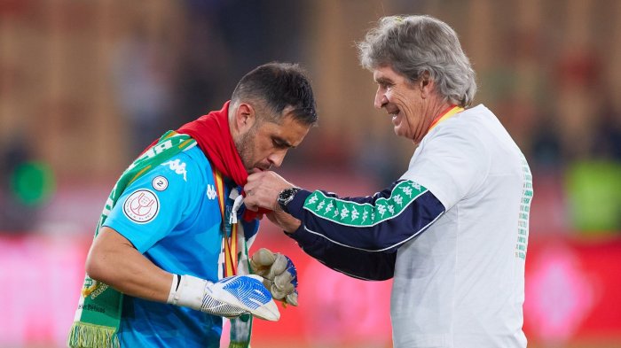 “Te quiere mucho”: Betis despide como leyenda a Claudio Bravo e incluye saludo de Alexis Sánchez