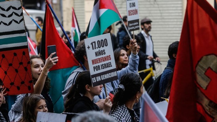 Realizan masiva marcha en la Alameda para exigir el fin de la ocupación israelí en Gaza