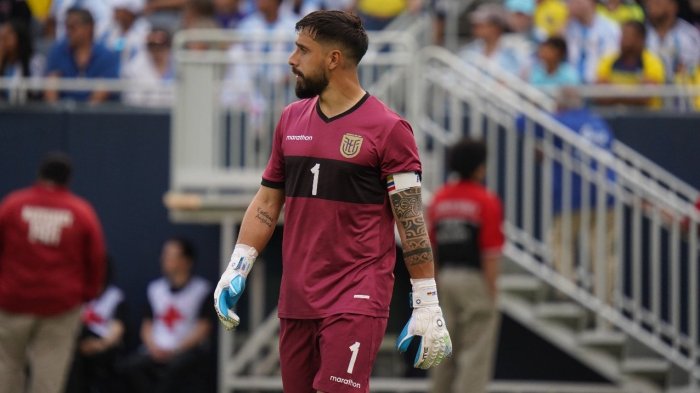 Hernán Galíndez fue destrozado por histórico de Ecuador tras ser capitán en amistoso: “No es posible”