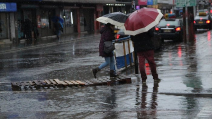 Alerta de inundaciones y desbordes: Sigue estas recomendaciones ante el paso del sistema frontal