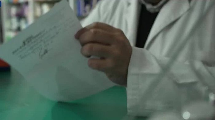 Reportaje a Fondo | Farmacias en alerta por mafias que falsifican recetas