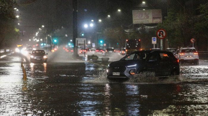 Anuncian probables tormentas eléctricas en 6 regiones del país: Santiago está incluido