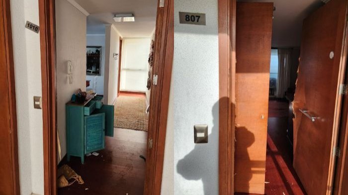 Roban más de 20 departamentos en edificio de Reñaca afectado por socavón en 2023