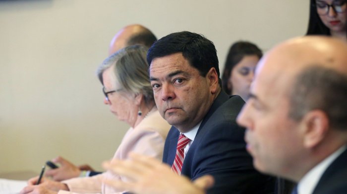 Crisis carcelaria: Diputados UDI advierten que inhibidores no bloquearían red wifi