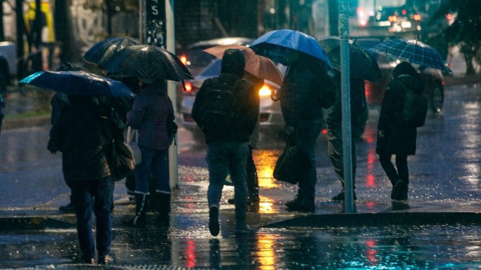 Pronostican doble sistema frontal para el fin de semana: Revisa en qué regiones y qué pasará con RM