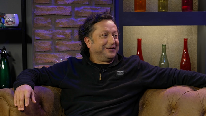 Daniel Alcaíno presenta nuevo show tras regreso de Yerko Puchento a la TV