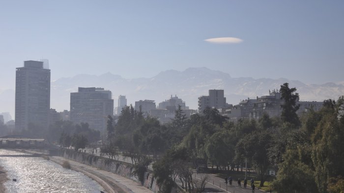 Decretaron alerta ambiental para la RM: Revisa qué significa y hasta cuándo rige