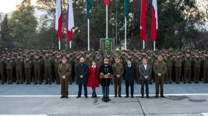Más de 500 nuevos carabineros: Pdte. Gabriel Boric presentó refuerzos en seguridad para la RM