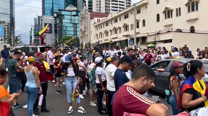 Presidenciales en Venezuela: Comienzan a cerrar los primeros centros de votación tras elecciones