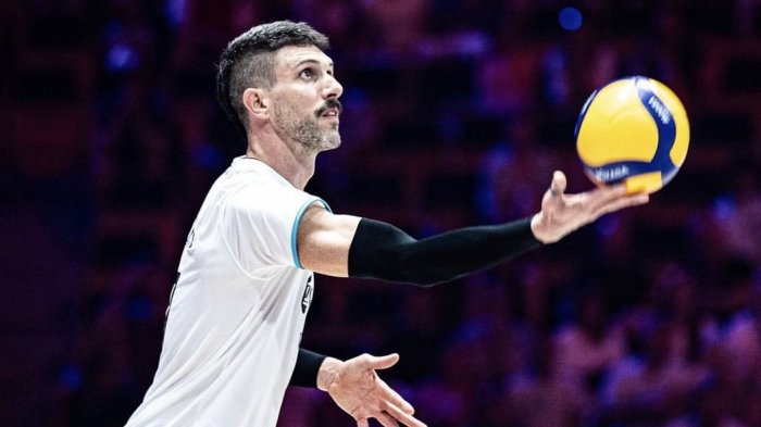 Capitán de Argentina explota contra arbitraje tras derrota en vóleibol olímpico: “Es una vergúenza”