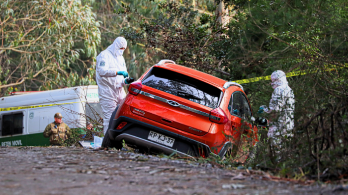En el maletero: Cuerpo de hombre fue encontrado al interior de auto en Hualpén