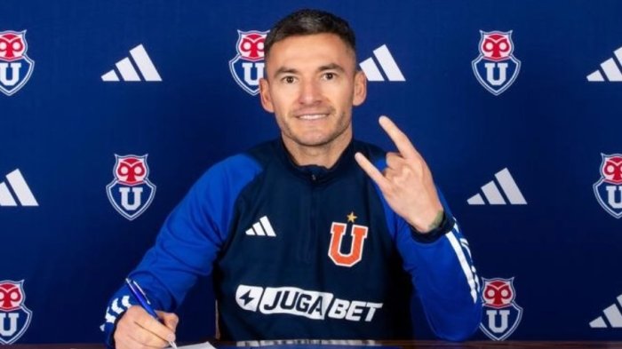 El Príncipe vuelve a ser azul: Charles Aránguiz fue oficializado como nuevo jugador de la U