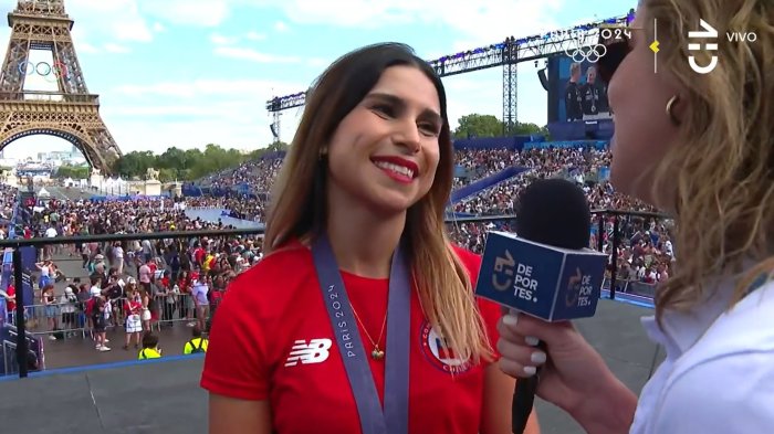 “Experiencia única”: La emoción de Francisca Crovetto tras desfilar en el Parque de los Campeones
