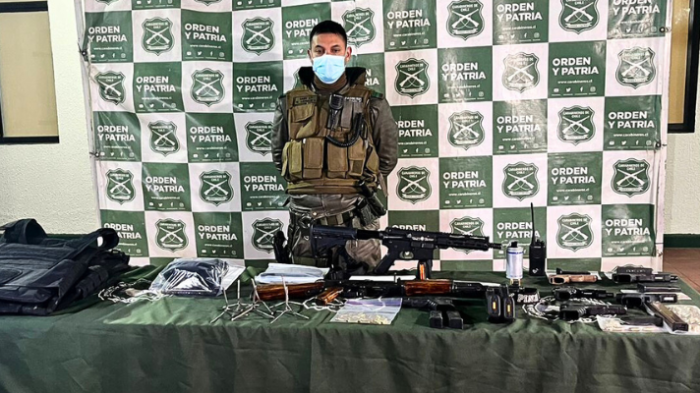 “De grueso calibre”: Este fue el armamento incautado por Carabineros tras robo a sucursal de Brinks