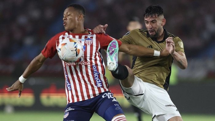 Mauricio Isla alucina con clasificación de Colo Colo e insiste que es “el equipo más grande de Chile”