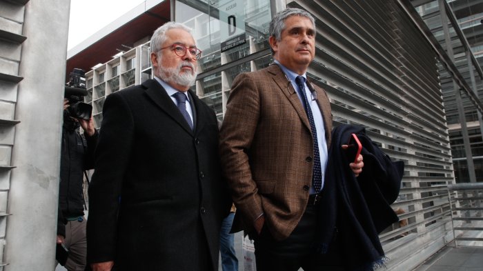 Defensa de Luis Hermosilla insta a liberar todas las llamadas y mensajes de su celular tras filtraciones