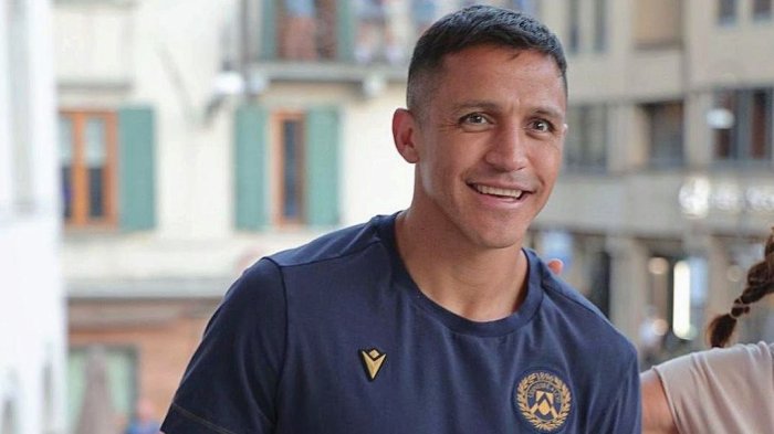 Atentos en La Roja: Revelan cuánto tiempo estará Alexis Sánchez fuera de las canchas por lesión