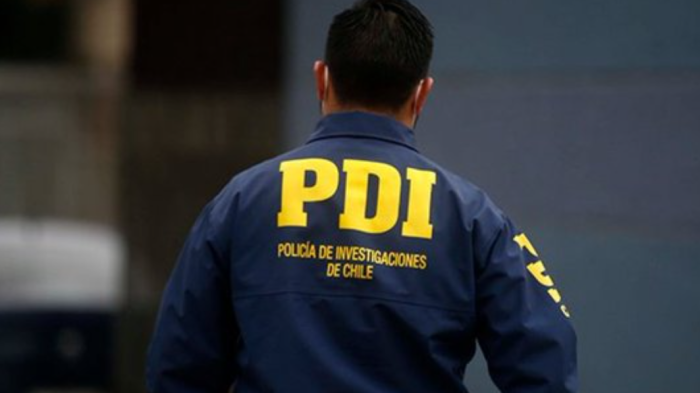 Encuentran dos cuerpos sin vida al interior de pieza en San Bernardo: Investigan presunto femicidio