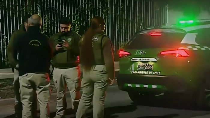 Violento robo de auto en Macul: Delincuentes arrancaron con menor de edad en el interior